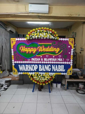Papan Bunga di Beji Ui